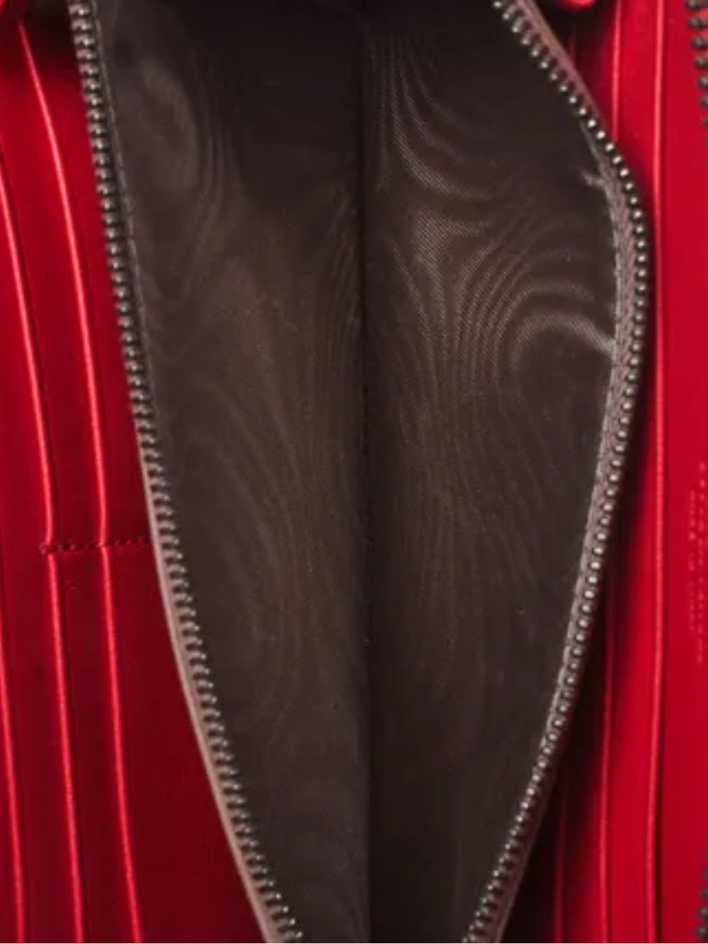 Bottega Veneta Red Leather Zip Wallet - Picture 7 of 8